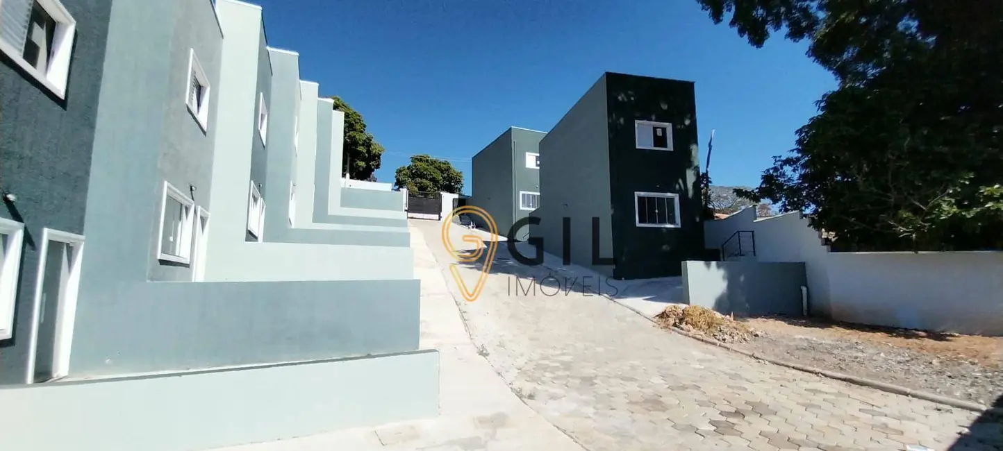 Foto 1 de Sobrado com 2 quartos à venda, 64m2 em Santa Branca - SP
