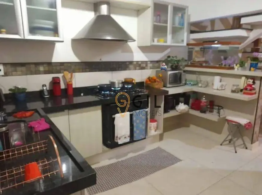 Foto 8 de Sobrado com 4 quartos à venda, 250m2 em Jardim Terras de São João, Jacarei - SP