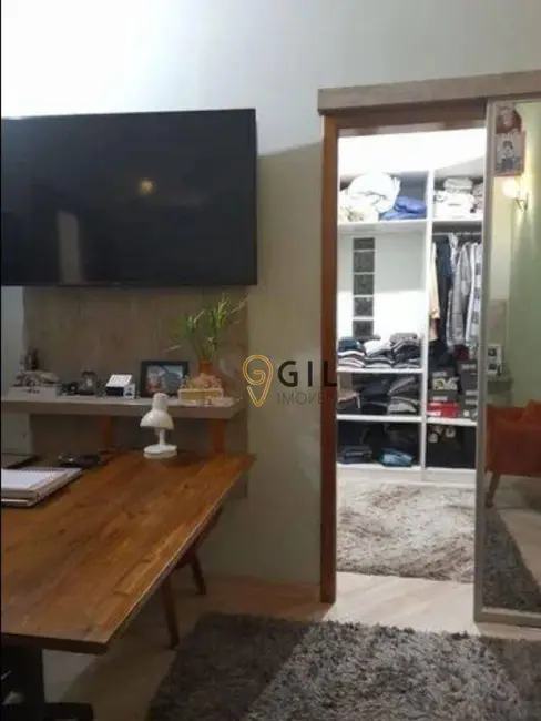 Foto 4 de Sobrado com 4 quartos à venda, 250m2 em Jardim Terras de São João, Jacarei - SP