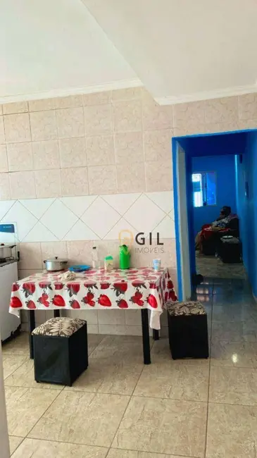 Foto 3 de Sobrado com 4 quartos à venda, 140m2 em Parque dos Príncipes, Jacarei - SP