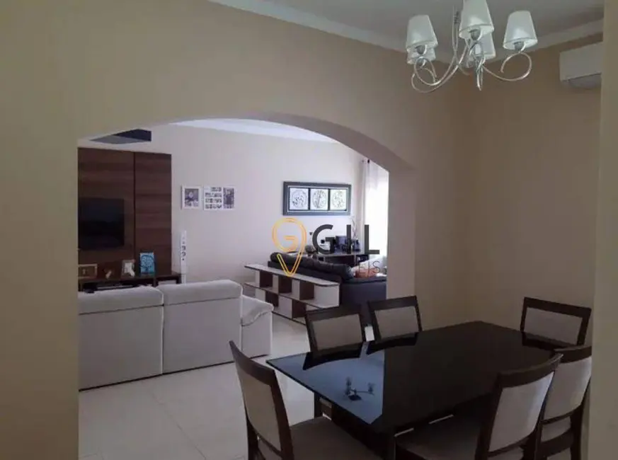 Foto 3 de Chácara com 4 quartos à venda, 3300m2 em Condomínio Lagoinha, Jacarei - SP