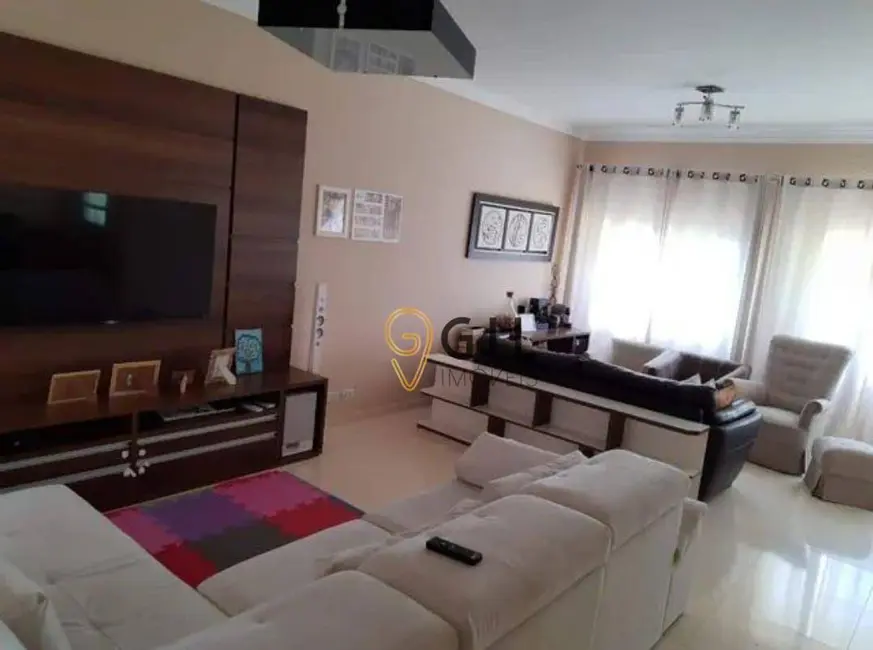 Foto 2 de Chácara com 4 quartos à venda, 3300m2 em Condomínio Lagoinha, Jacarei - SP