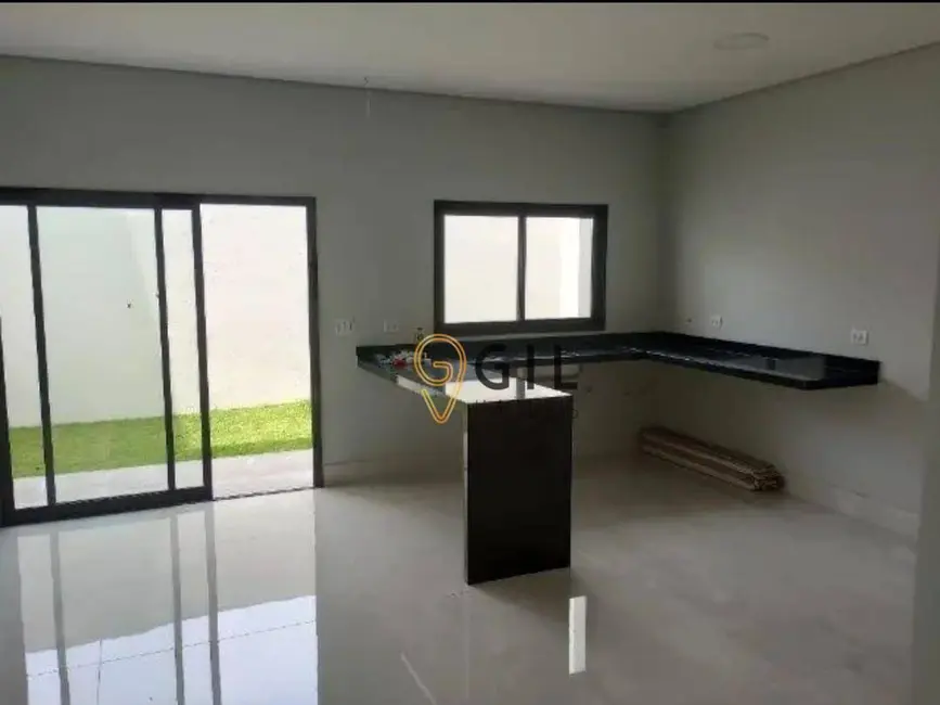 Foto 3 de Sobrado com 3 quartos à venda, 171m2 em Residencial Santa Paula, Jacarei - SP