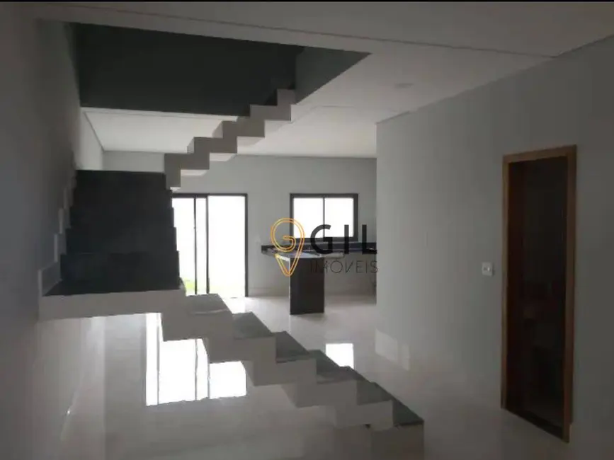 Foto 2 de Sobrado com 3 quartos à venda, 171m2 em Residencial Santa Paula, Jacarei - SP