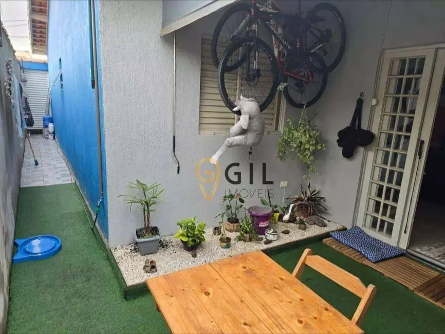 Foto 9 de Casa de Condomínio com 2 quartos à venda, 200m2 em Parque Santo Antônio, Jacarei - SP