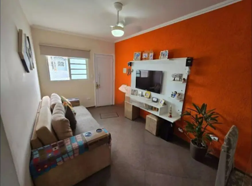 Foto 2 de Casa de Condomínio com 2 quartos à venda, 200m2 em Parque Santo Antônio, Jacarei - SP