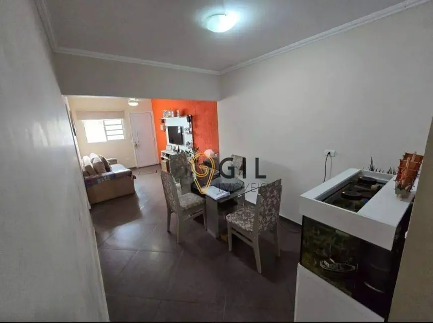 Foto 5 de Casa de Condomínio com 2 quartos à venda, 200m2 em Parque Santo Antônio, Jacarei - SP