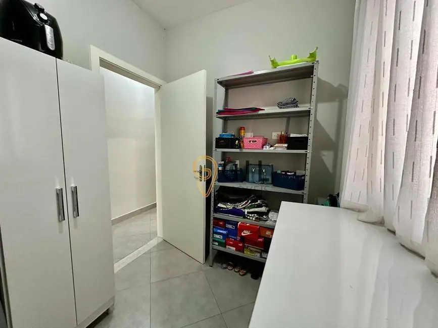 Foto 2 de Casa com 3 quartos à venda, 100m2 em Jardim das Oliveiras, Jacarei - SP