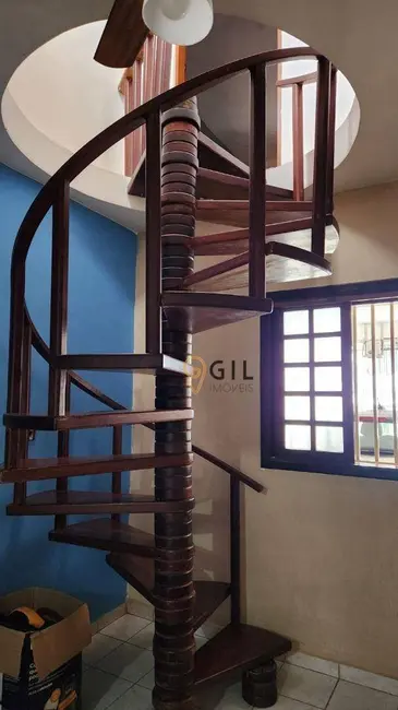 Foto 4 de Casa com 2 quartos à venda, 137m2 em Jardim das Indústrias, Jacarei - SP