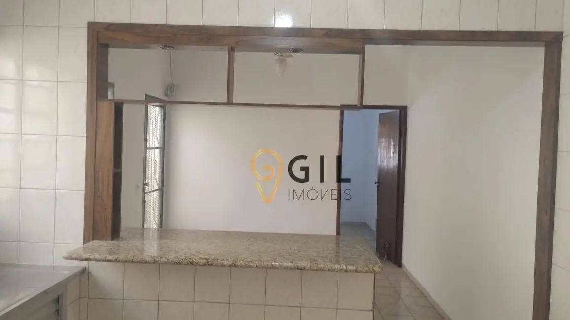 Foto 9 de Casa com 2 quartos à venda, 150m2 em Vila Zezé, Jacarei - SP