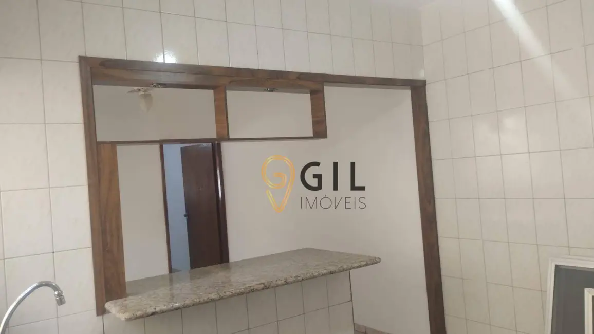 Foto 8 de Casa com 2 quartos à venda, 150m2 em Vila Zezé, Jacarei - SP