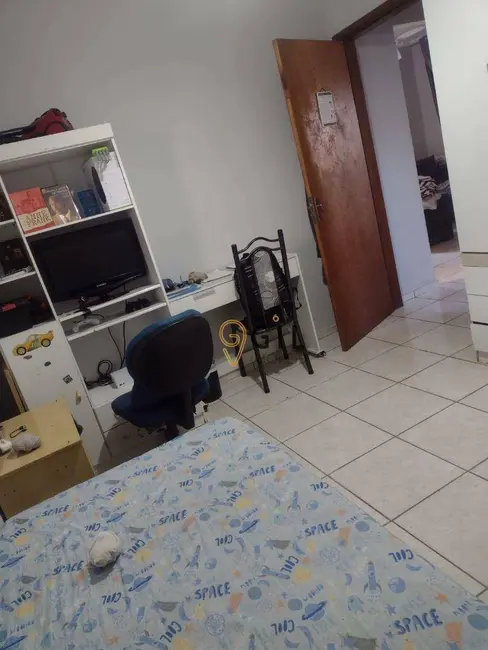 Foto 6 de Casa com 2 quartos à venda, 349m2 em Jardim Colônia, Jacarei - SP