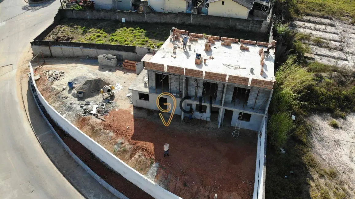 Foto 2 de Sobrado com 2 quartos à venda, 80m2 em Jardim Santo Antônio da Boa Vista, Jacarei - SP