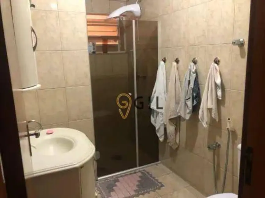 Foto 7 de Casa com 3 quartos à venda, 250m2 em Centro, Jacarei - SP