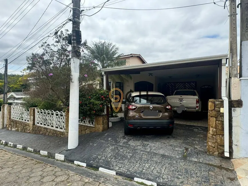 Foto 2 de Sobrado com 6 quartos para alugar, 375m2 em Vila Zezé, Jacarei - SP