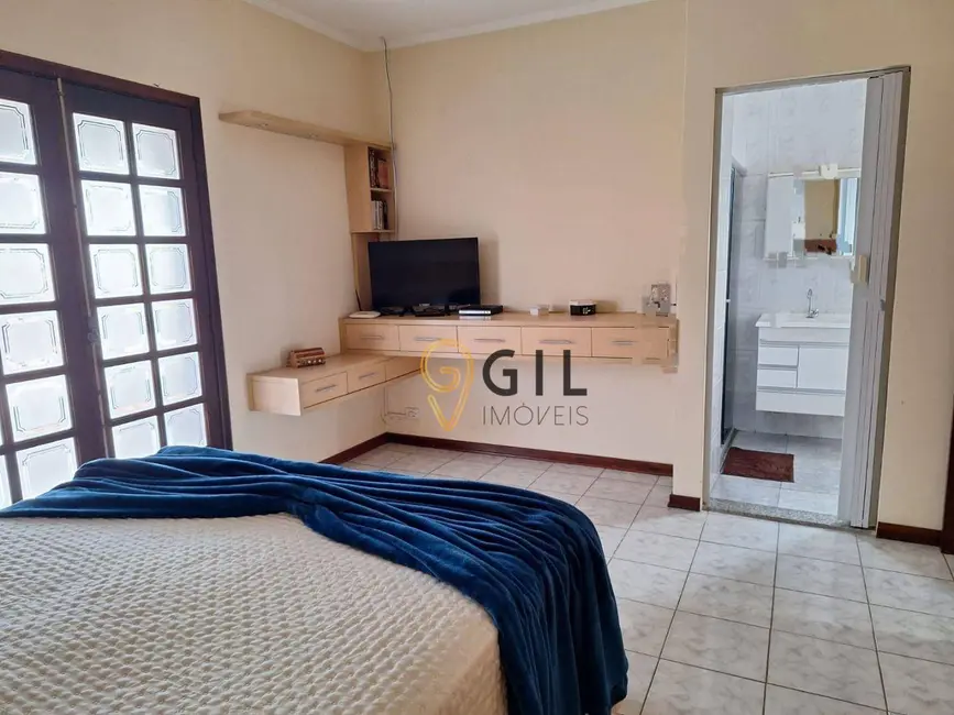 Foto 5 de Sobrado com 3 quartos à venda, 214m2 em Jardim Altos de Santana II, Jacarei - SP