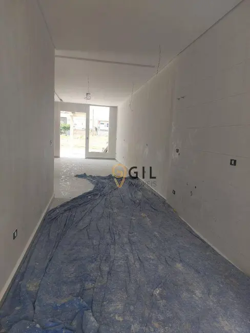 Foto 4 de Casa de Condomínio com 3 quartos à venda, 200m2 em Jardim Jacinto, Jacarei - SP