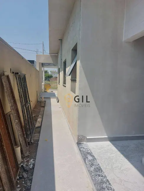 Foto 2 de Casa de Condomínio com 3 quartos à venda, 200m2 em Jardim Jacinto, Jacarei - SP