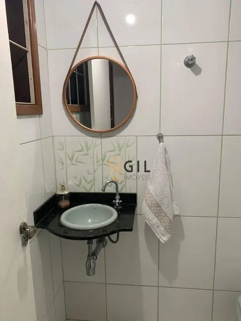 Foto 6 de Sobrado com 3 quartos à venda, 180m2 em Jardim Santa Maria, Jacarei - SP