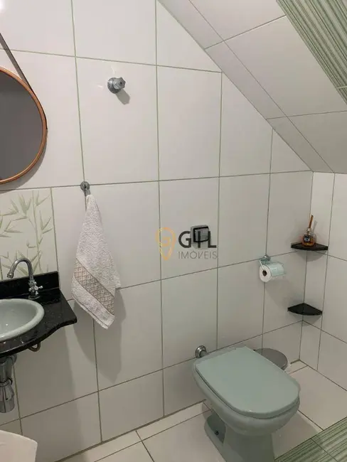 Foto 8 de Sobrado com 3 quartos à venda, 180m2 em Jardim Santa Maria, Jacarei - SP