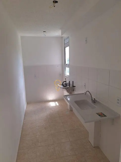 Foto 4 de Apartamento com 2 quartos para alugar, 42m2 em Cidade Salvador, Jacarei - SP