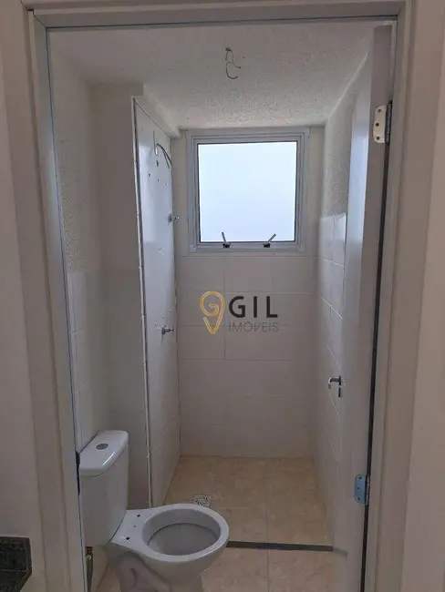 Foto 3 de Apartamento com 2 quartos para alugar, 42m2 em Cidade Salvador, Jacarei - SP