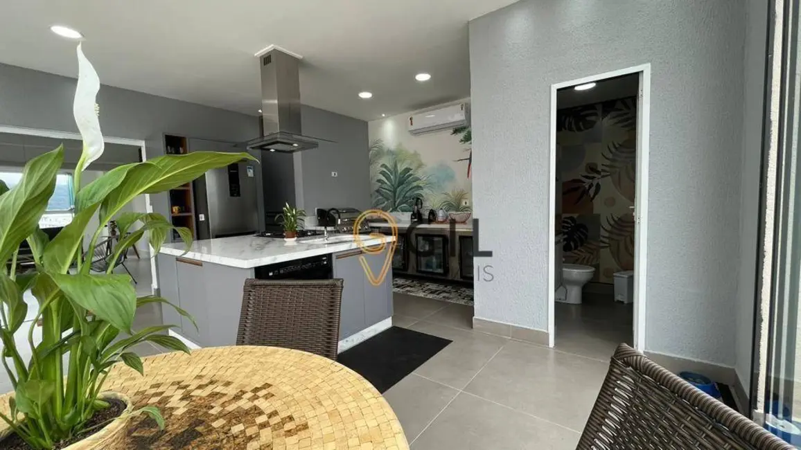 Foto 2 de Apartamento com 3 quartos à venda, 233m2 em Centro, Ubatuba - SP