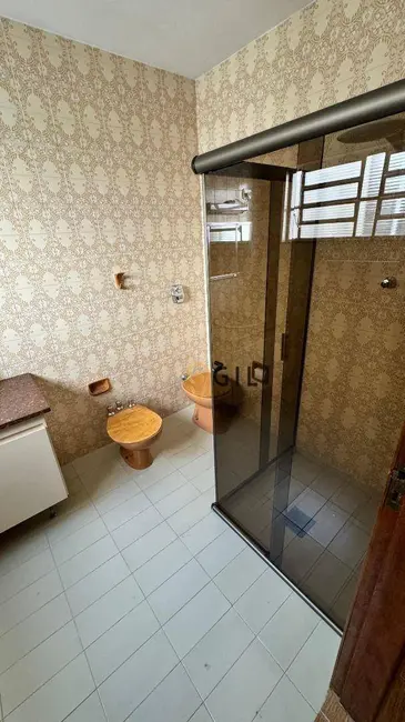 Foto 8 de Casa com 3 quartos à venda, 200m2 em Jardim Jacinto, Jacarei - SP