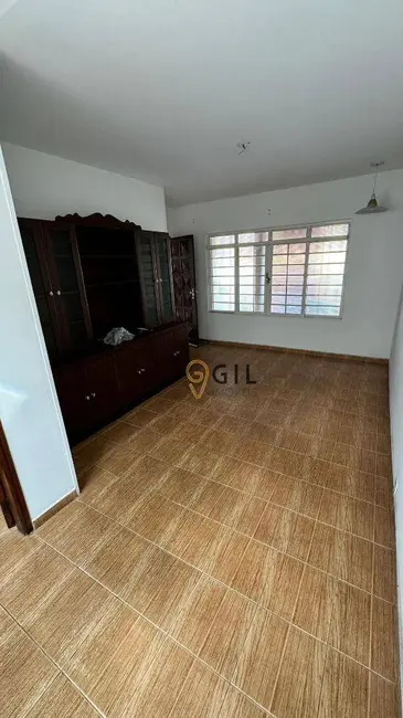 Foto 5 de Casa com 3 quartos à venda, 200m2 em Jardim Jacinto, Jacarei - SP