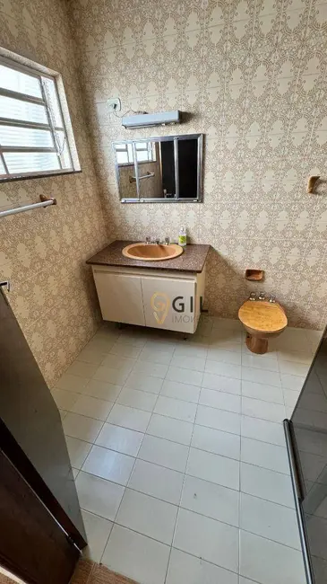 Foto 7 de Casa com 3 quartos à venda, 200m2 em Jardim Jacinto, Jacarei - SP