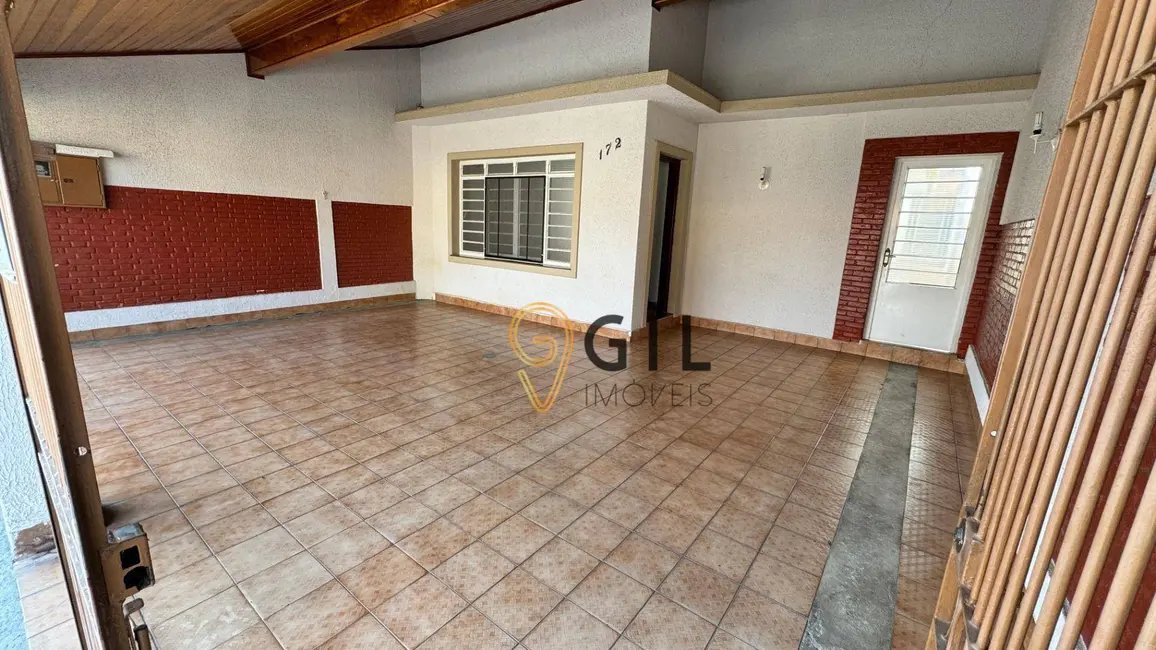 Foto 1 de Casa com 3 quartos à venda, 200m2 em Jardim Jacinto, Jacarei - SP