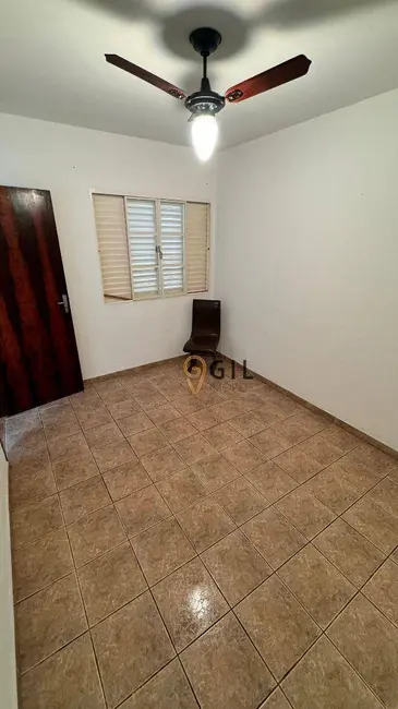 Foto 9 de Casa com 3 quartos à venda, 200m2 em Jardim Jacinto, Jacarei - SP