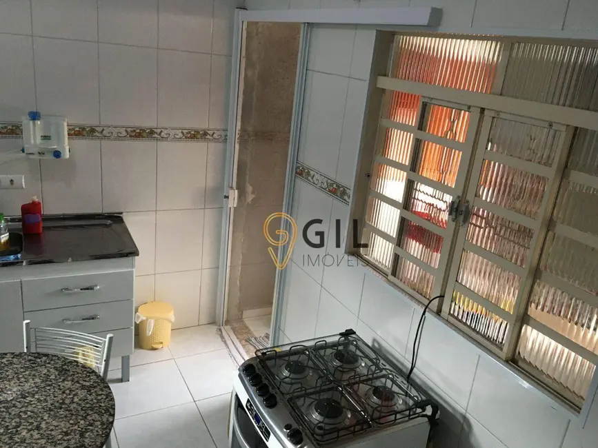 Foto 3 de Casa com 2 quartos à venda, 140m2 em Parque dos Príncipes, Jacarei - SP