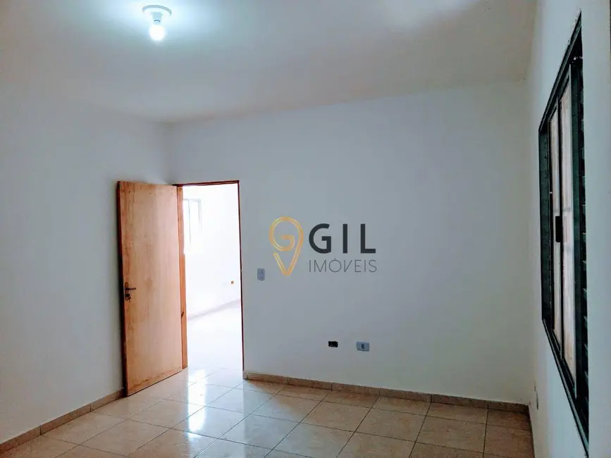 Foto 5 de Kitnet com 1 quarto para alugar, 50m2 em Vila Ayrosa, São Paulo - SP