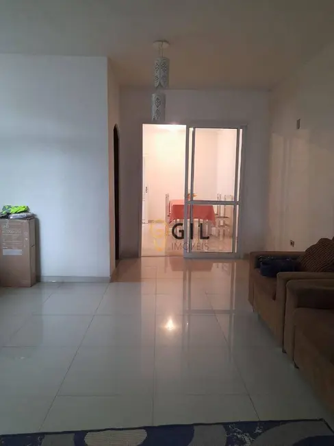 Foto 3 de Sobrado com 3 quartos à venda, 192m2 em Parque dos Príncipes, Jacarei - SP