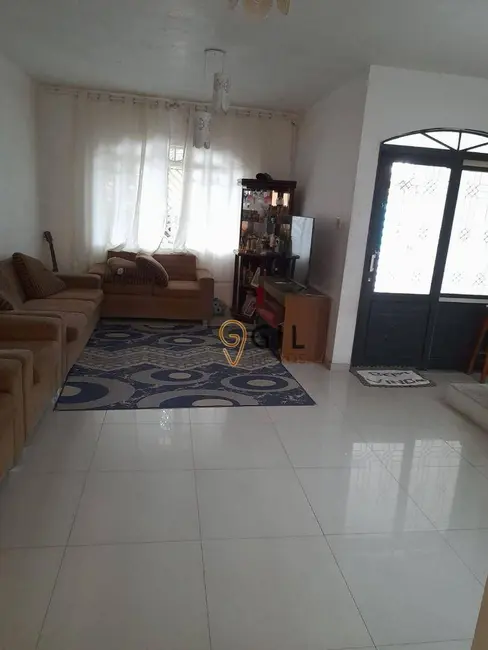 Foto 2 de Sobrado com 3 quartos à venda, 192m2 em Parque dos Príncipes, Jacarei - SP