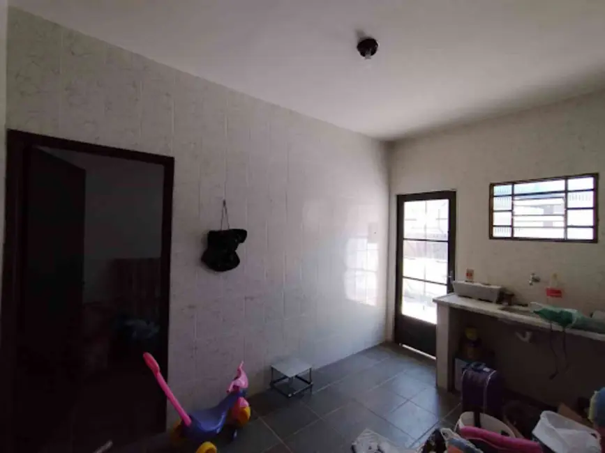 Foto 6 de Casa com 3 quartos à venda, 360m2 em Vila Atlântica, Caraguatatuba - SP