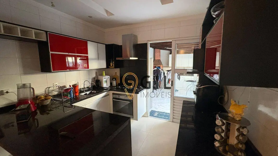 Foto 4 de Casa de Condomínio com 3 quartos à venda, 125m2 em Jardim Marcondes, Jacarei - SP