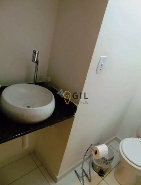 Foto 3 de Sobrado com 2 quartos à venda, 130m2 em Jardim Califórnia, Jacarei - SP