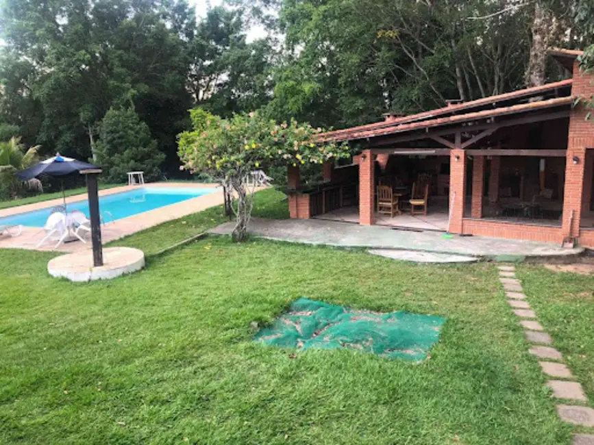 Foto 1 de Chácara com 3 quartos à venda, 12000m2 em Chácaras Santa Maria, Jacarei - SP