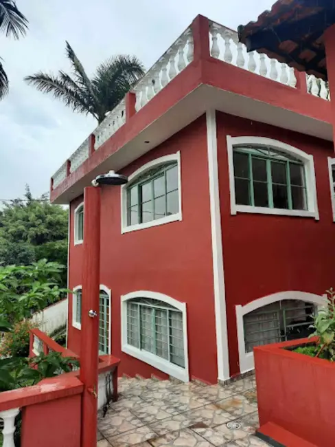 Chácara com 7 quartos à venda, 2100m2 em Santa Isabel - SP - imagem 5 Foto 5 de Chácara com 7 quartos à venda, 2100m2 em Santa Isabel - SP