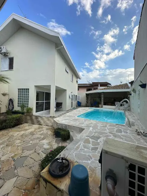 Foto 3 de Sobrado com 4 quartos à venda, 490m2 em Cidade Jardim, Jacarei - SP