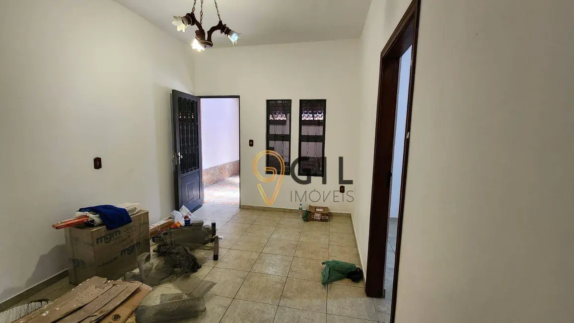 Casa com 2 quartos à venda, 200m2 em Conjunto São Benedito, Jacarei - SP - imagem 9 Foto 9 de Casa com 2 quartos à venda, 200m2 em Conjunto São Benedito, Jacarei - SP