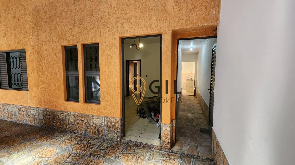 Casa com 2 quartos à venda, 200m2 em Conjunto São Benedito, Jacarei - SP - imagem 4 Foto 4 de Casa com 2 quartos à venda, 200m2 em Conjunto São Benedito, Jacarei - SP