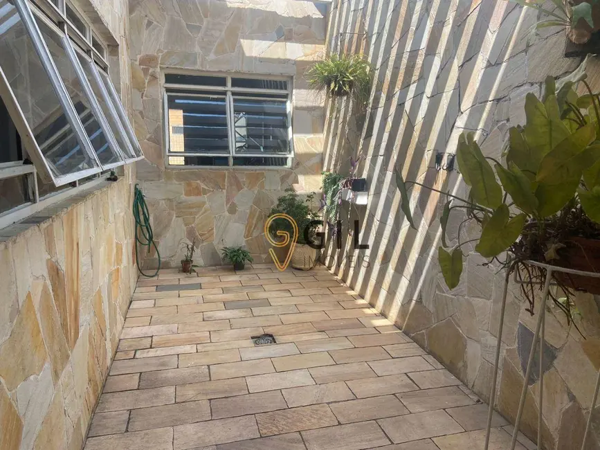 Foto 3 de Casa com 4 quartos à venda, 325m2 em Jardim Flórida, Jacarei - SP