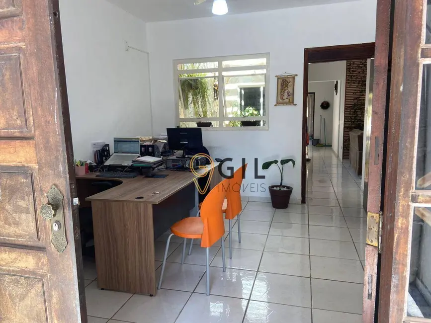 Foto 8 de Casa com 4 quartos à venda, 325m2 em Jardim Flórida, Jacarei - SP