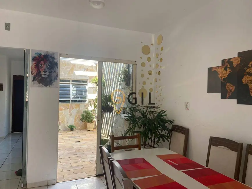 Foto 2 de Casa com 4 quartos à venda, 325m2 em Jardim Flórida, Jacarei - SP