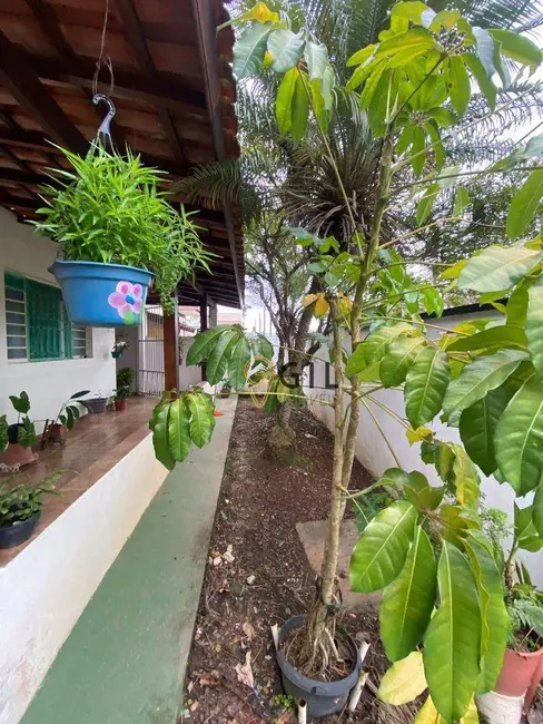 Casa com 2 quartos à venda, 150m2 em Centro, Caraguatatuba - SP - imagem 4 Foto 4 de Casa com 2 quartos à venda, 150m2 em Centro, Caraguatatuba - SP