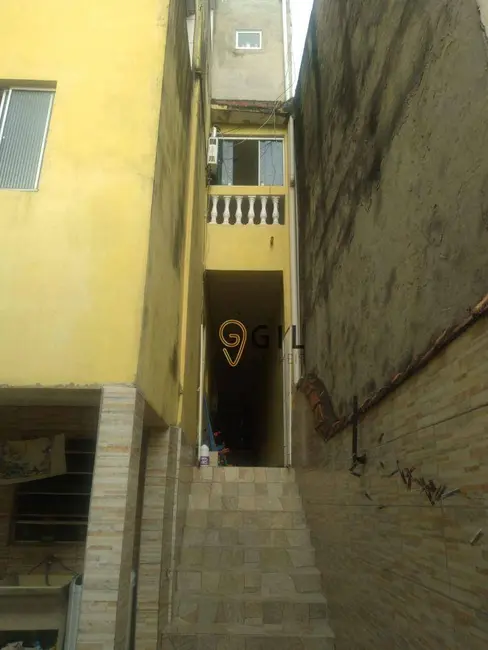 Sobrado com 5 quartos à venda, 150m2 em Quitaúna, Osasco - SP - imagem 4 Foto 4 de Sobrado com 5 quartos à venda, 150m2 em Quitaúna, Osasco - SP