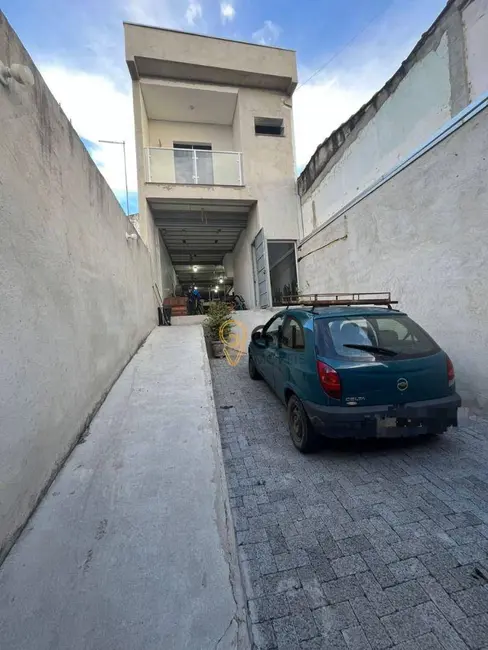 Foto 2 de Sobrado com 3 quartos à venda, 250m2 em Jardim Califórnia, Jacarei - SP